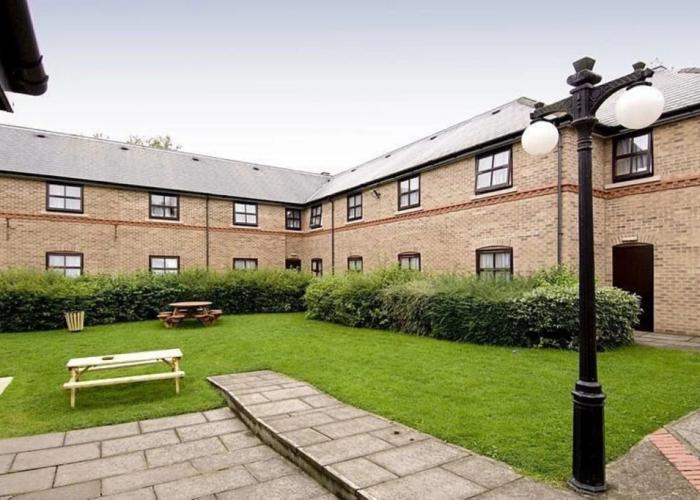 Premier Inn Leicester North West