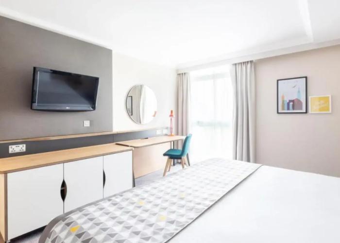 Holiday Inn Leicester by IHG