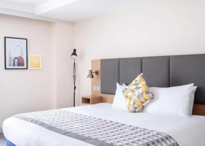 Holiday Inn Leicester by IHG