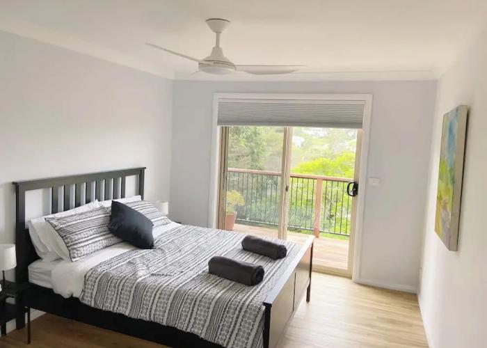 Treeview - A Beautiful 3-bed House in Kiama