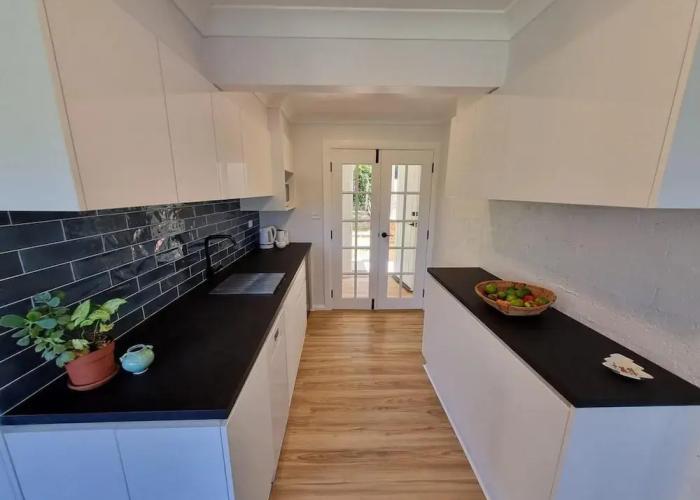 Treeview - A Beautiful 3-bed House in Kiama