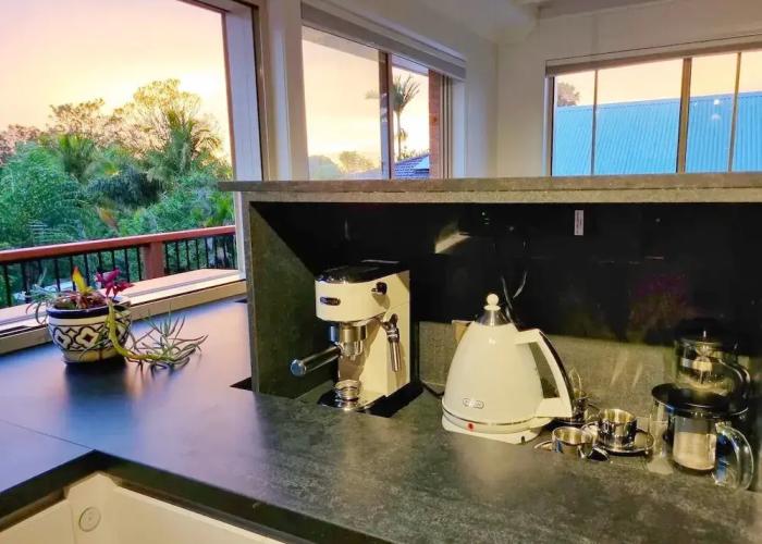 Treeview - A Beautiful 3-bed House in Kiama