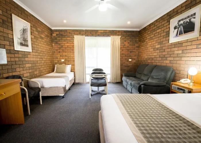 Sportslander Motor Inn