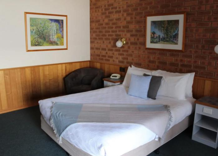 Golden River Motor Inn