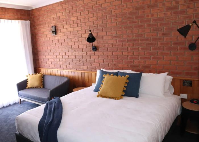 Golden River Motor Inn