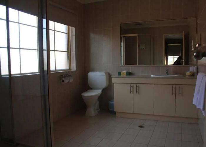 Grand Manor Motor Inn - Queanbeyan
