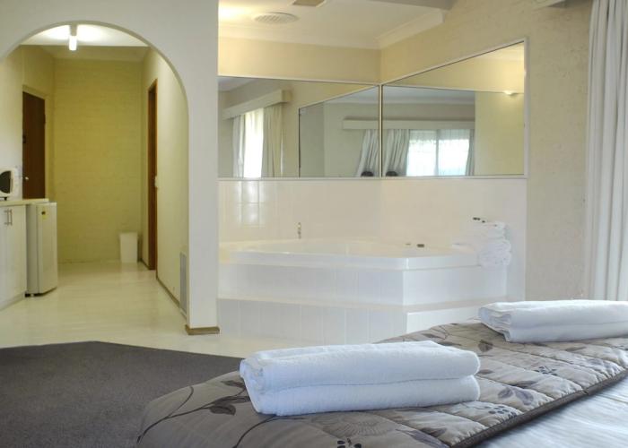 Hamilton’s Queanbeyan Motel