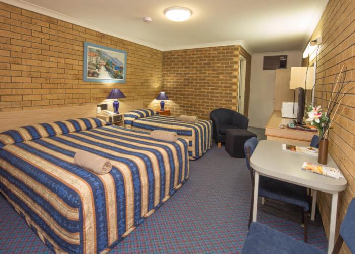 Settlers Motor Inn