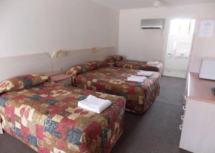 Yass Motel