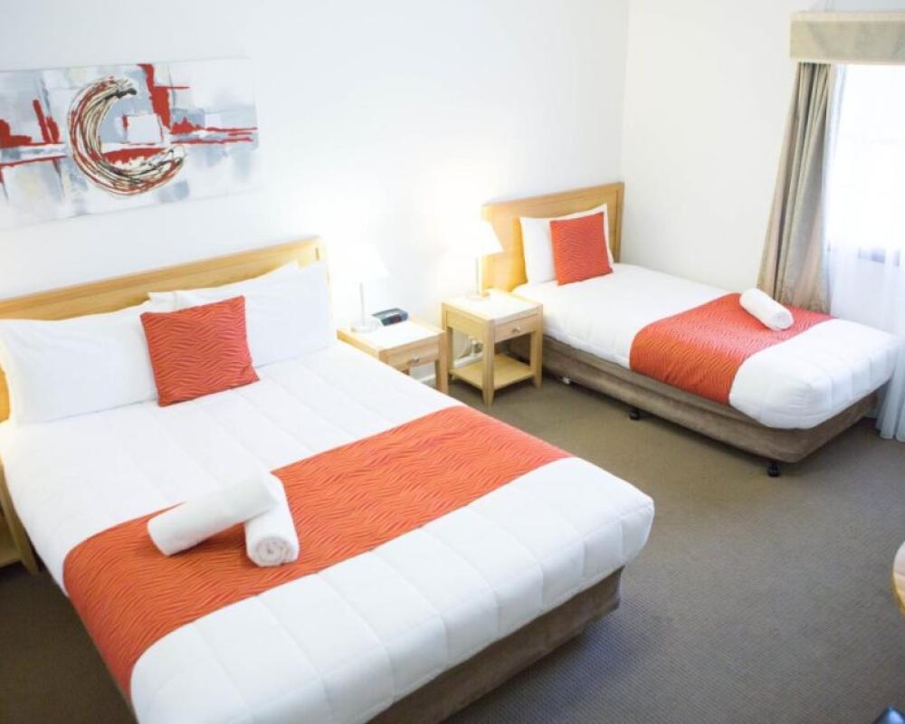 Colonial Lodge Motor Inn Yass