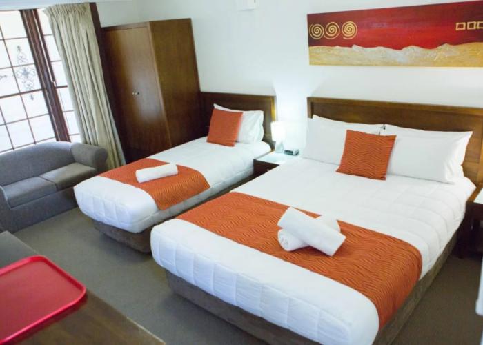 Colonial Lodge Motor Inn Yass