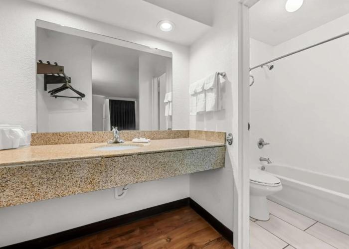 Americas Best Value Inn Hamilton