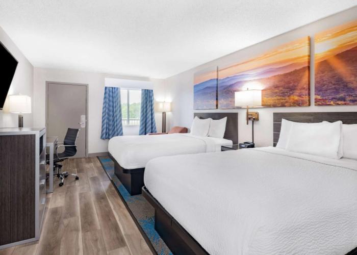 Days Inn by Wyndham Hamilton