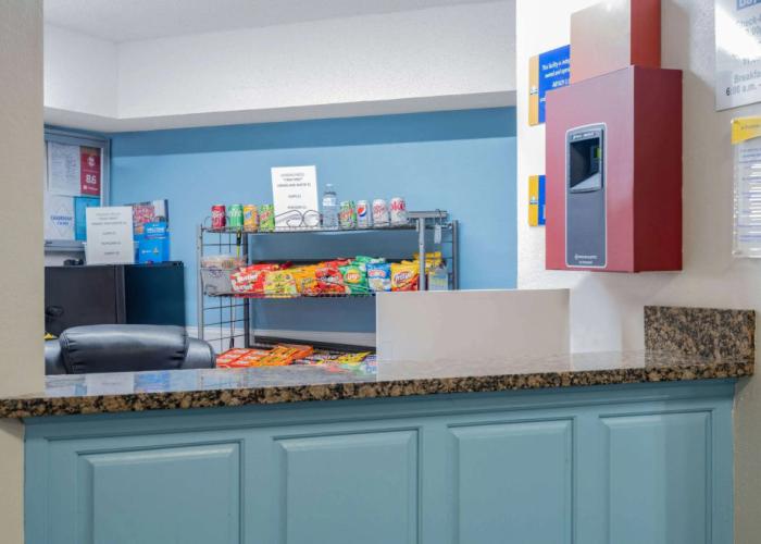 Days Inn by Wyndham Hamilton