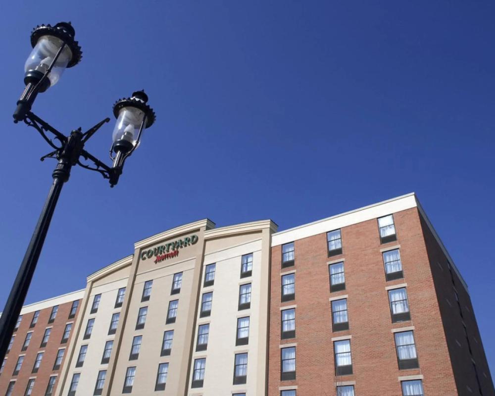 Courtyard by Marriott Hamilton