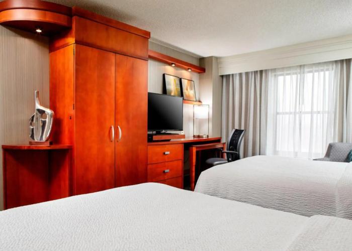 Courtyard by Marriott Hamilton