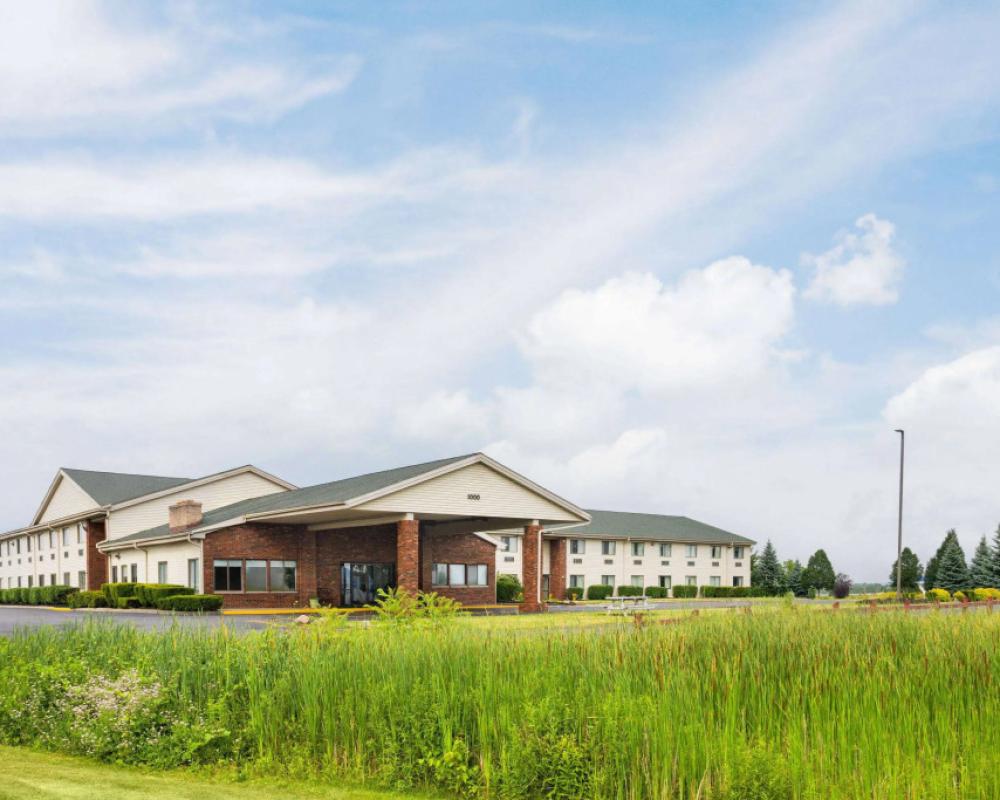 Super 8 by Wyndham Henrietta/Rochester Area