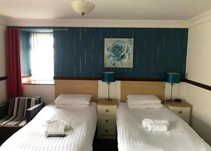 The Boathouse Hotel