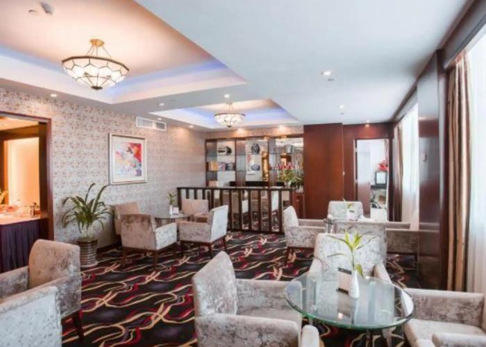 Shenlong New World Hotel