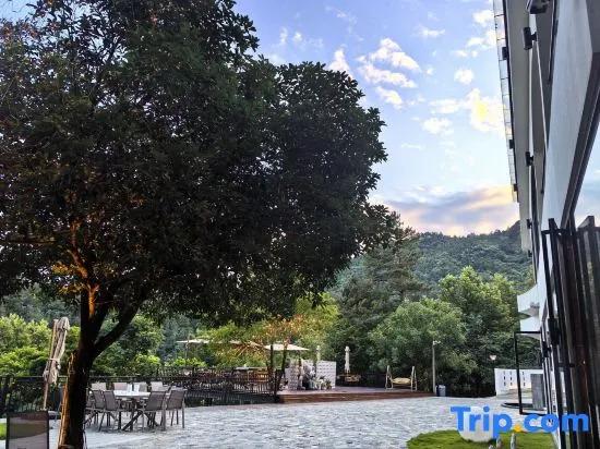 Shili Qingshan·Homestay (Nanyue Hengshan Scenic Area Branch)