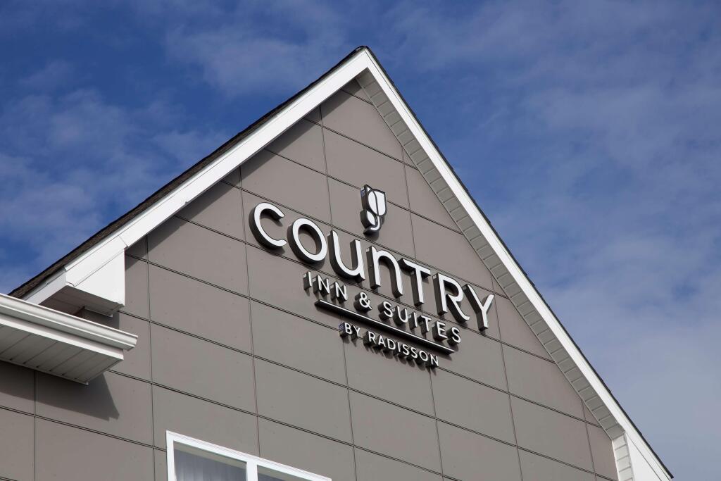 Country Inn & Suites by Radisson, Crystal Lake, IL