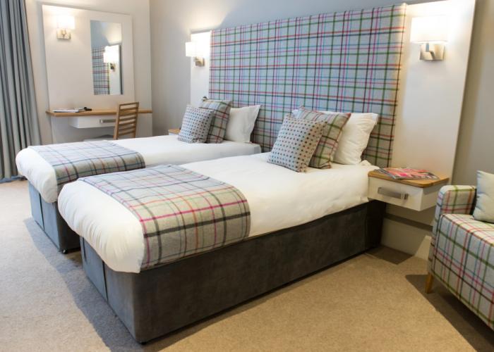 White Hart Hotel & Apartments