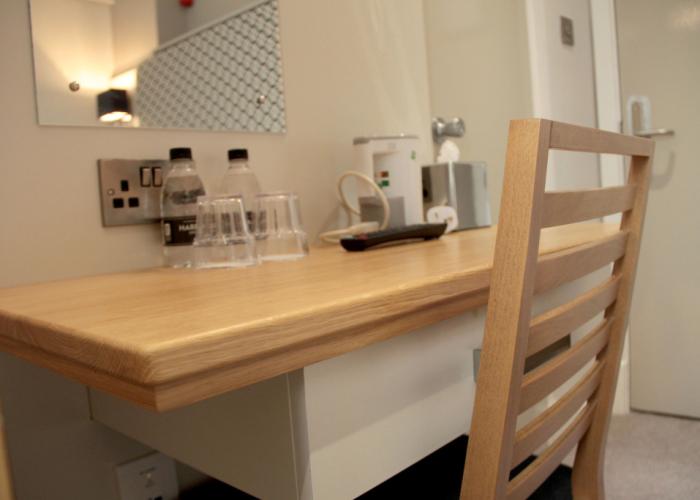 White Hart Hotel & Apartments