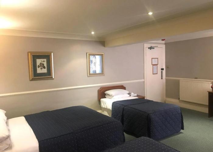 Cairn Hotel