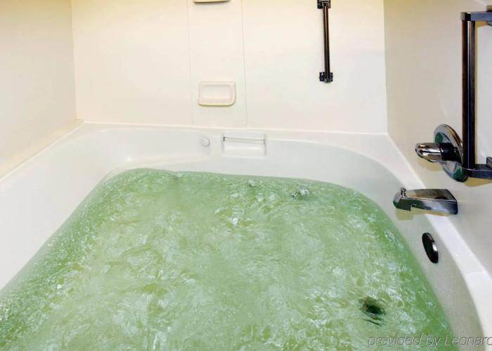 Holiday Inn Express Hotel & Suites Cullman by IHG