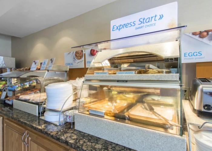 Holiday Inn Express Hotel & Suites Cullman by IHG