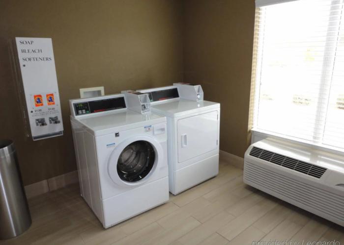 Holiday Inn Express Hotel & Suites Cullman by IHG