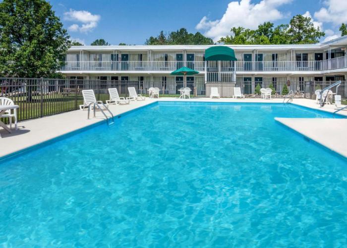 Days Inn by Wyndham Cullman