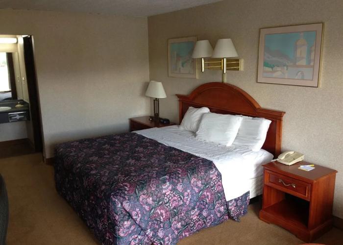 Days Inn by Wyndham Cullman