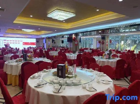 Riverside Lidu Hotel