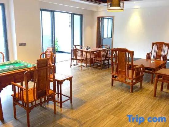 Xinfeng Utop Spring Primeval Forest Resorts