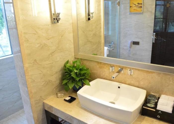 Dong Cheng Jing Jiang Hotel