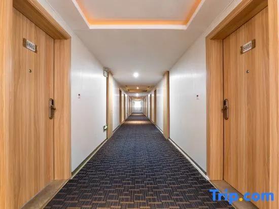 Friendly Hotel (Shaoguan Nanhua Temple)