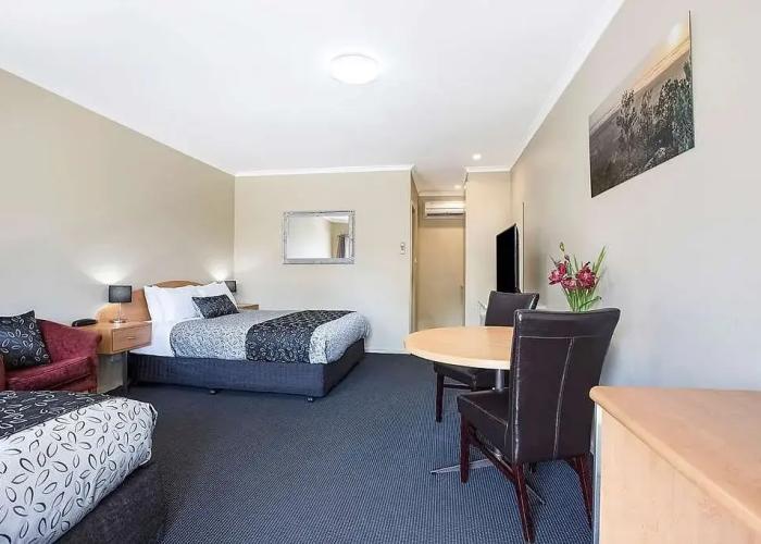 Comfort Inn May Park