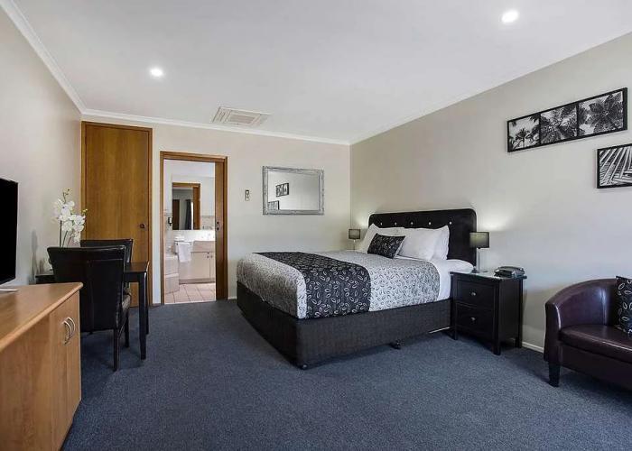 Comfort Inn May Park