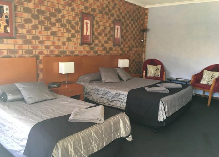 Horsham Mid City Court Motel