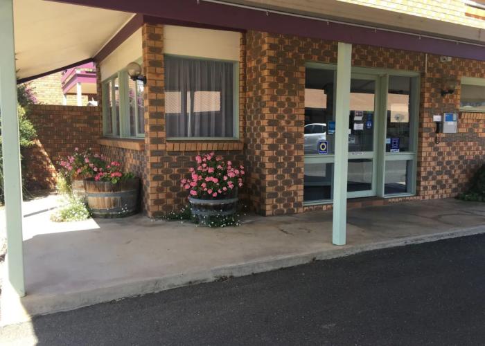 Horsham Mid City Court Motel