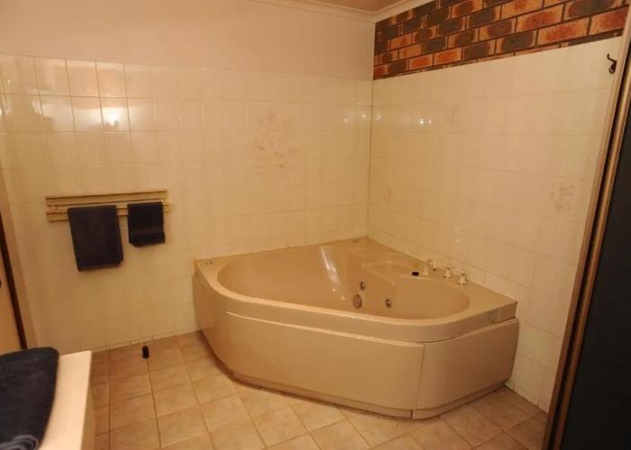 Horsham Mid City Court Motel