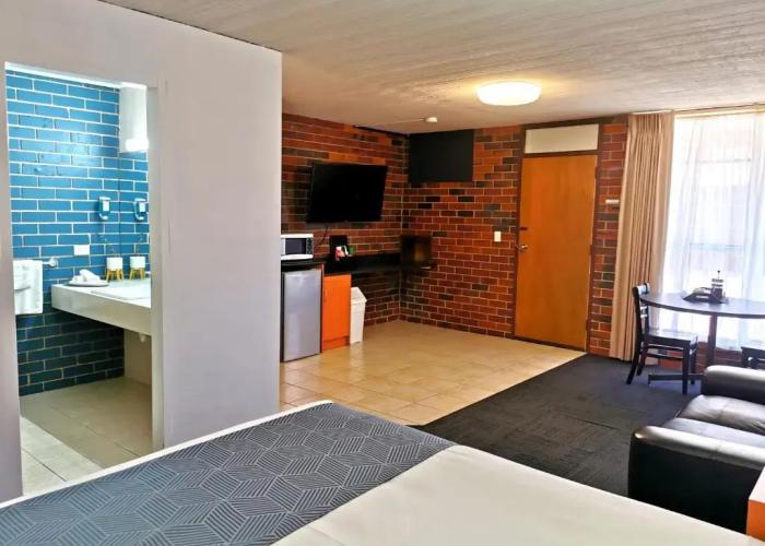 Townhouse Motor Inn