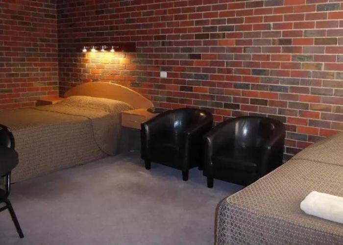 Townhouse Motor Inn