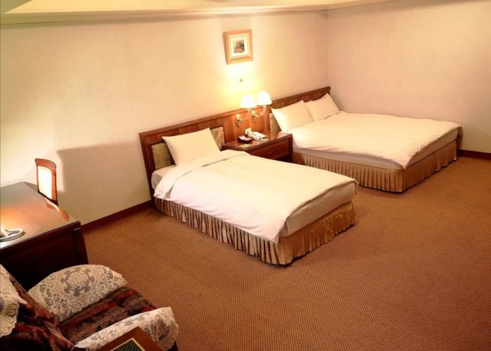 Kingdom Hotel