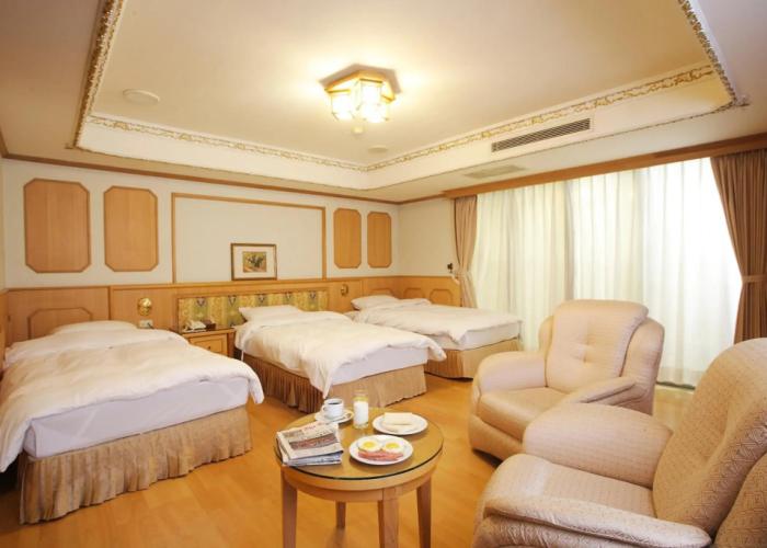 Kingdom Hotel