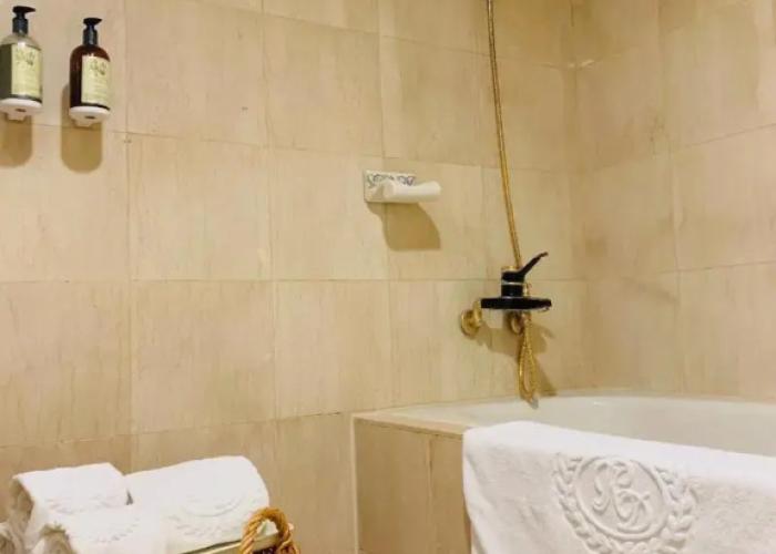 Kingdom Hotel