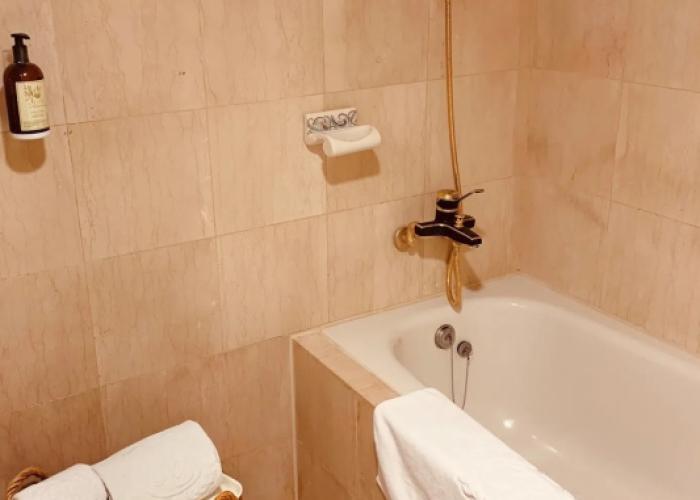 Kingdom Hotel