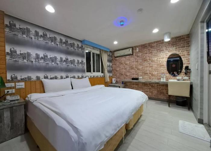 Bin City Hotel