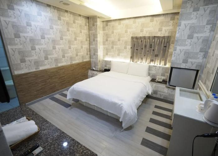 HeYue Hotel